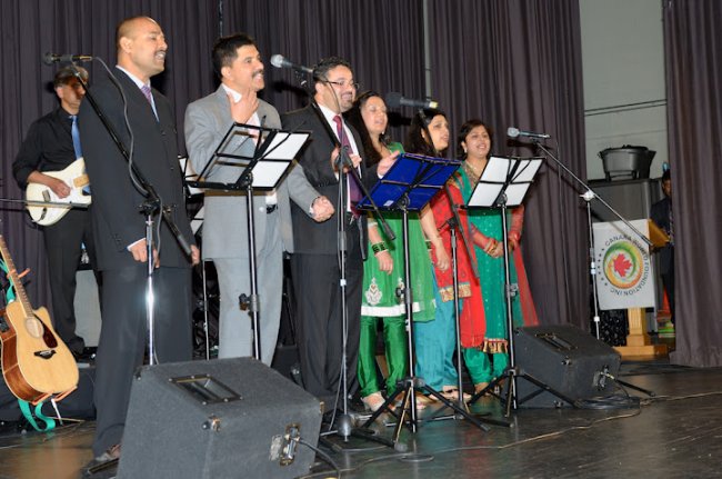 Canara World Foundation honours Comedy King, Francis Fernandes with his 100th Shawl at the Canara Kalaa Saanz, 2012